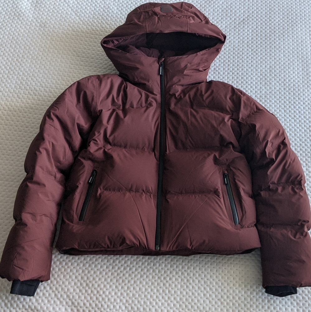 BNWT Super Puff Shorty 2O